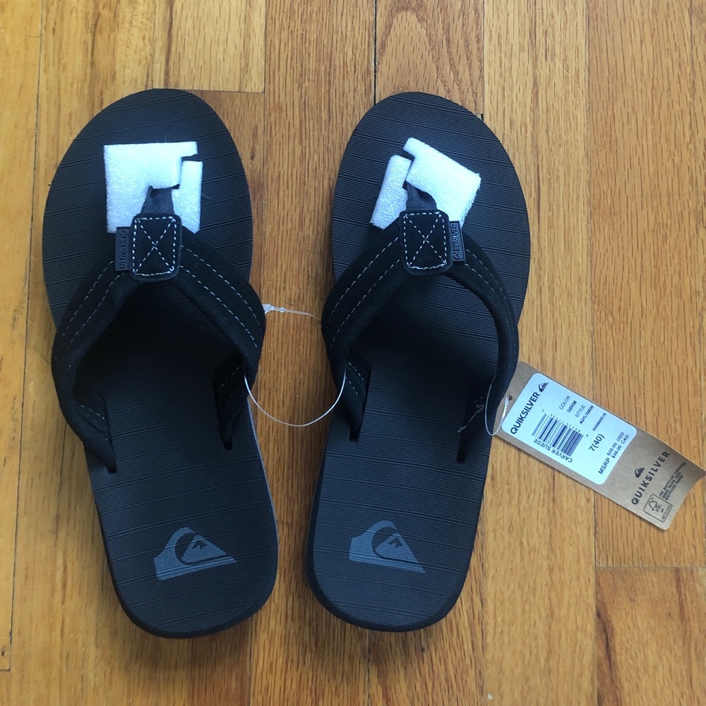 MWT Quiksilver Flipflop Men 7 Black Color